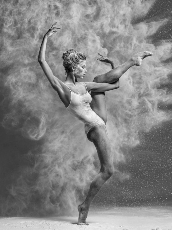 Alexander Yakovlev fotografia mulheres dançarinas bailarinas explodindo mirages beleza arte preto e branco