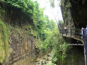 Yunlong-Crevice-Scenic-Area-Enshi-Hubei-云龙地缝景区