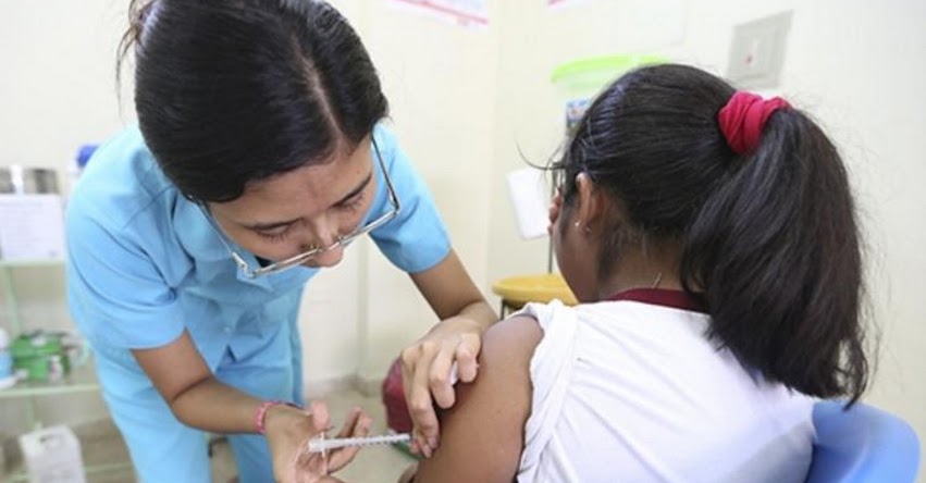 Vacunarán a más de 20 mil niñas de quinto de Primaria contra el Virus Papiloma Humano en Iquitos