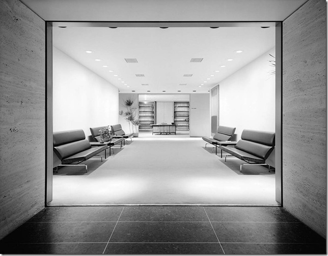 Ezra Stoller_Seagram Building, Mies van der Rohe with Philip Johnson, New York, NY, 1958