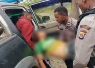 Anggota TNI AD Ditembak KKB hingga Tewas, Istrinya Disabet Sajam