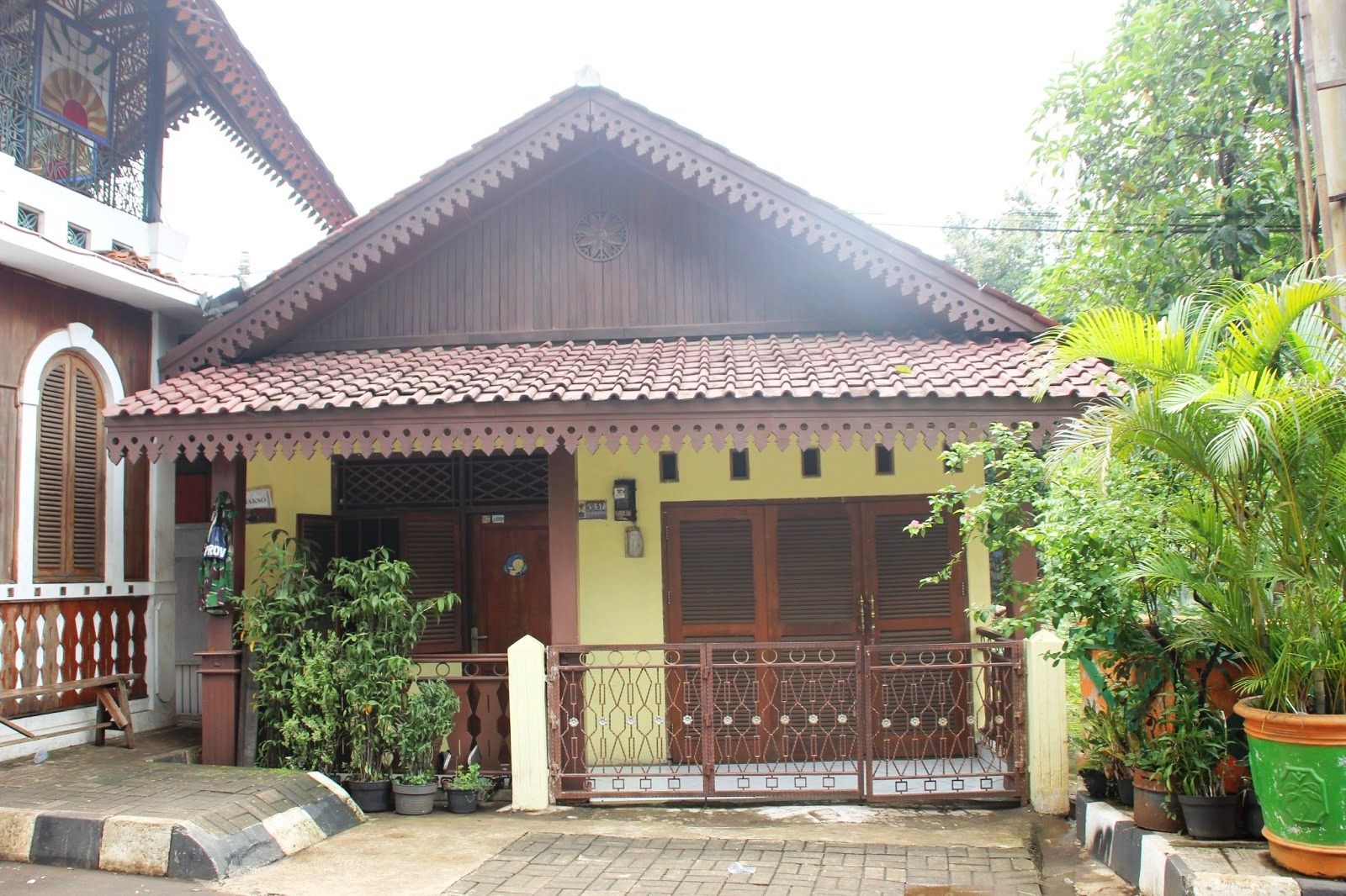 ツ 21+ contoh gambar desain rumah adat betawi modern dan 