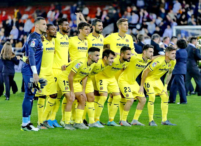 VILLARREAL C. F. Temporada 2019-20. Sergio Asenjo, Toko Ekambi, Zambo Anguissa, Gerard Moreno, Raúl Albiol, Pau Torres. Morlanes, Manu Trigueros, Mario Gaspar, Moi Gómez y Xavier Quintillá, VALENCIA C. F. 2 VILLARREAL C. F. 1. 30/11/2019. Campeonato de Liga de 1ª División, jornada 15. Valencia, estadio de Mestalla, 38.521 espectadores. GOLES: 1-0: 49’, Rodrigo. 1-1: 54’, Anguissa. 2-1: 70’, Ferrán Torres.