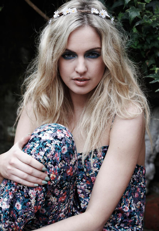 Rock 'N Rose Daisy Floral Crown Headband, £22. 