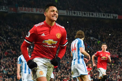 Sanchez giúp Man United lập 2 kỷ lục