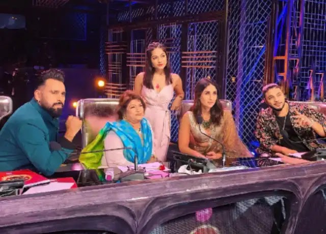 Sonali Bhadauria with Dance India Dance judges