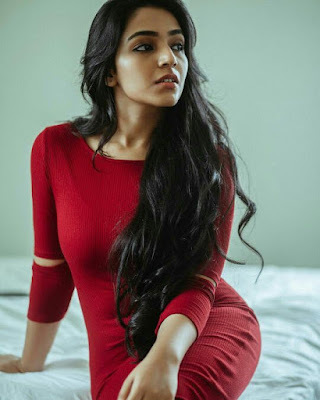 Actress rajisha vijayan latest hd photos