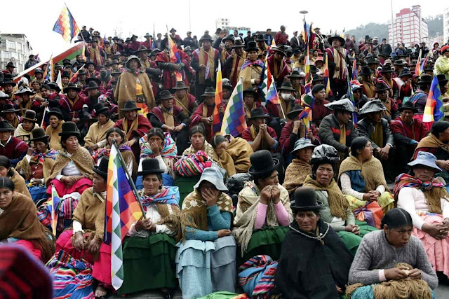 BOLIVIANOS