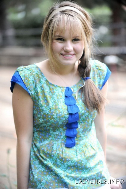 Teen Girls Hairstyle Ideas - Debby Ryan Hairstyles