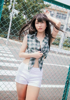 Yokoyama Yui 横山由依 Weekly Playboy Sept photos 6