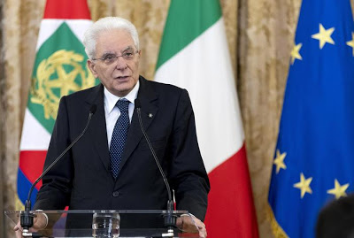 Migranti, Mattarella: "Superare logica dell'emergenza"