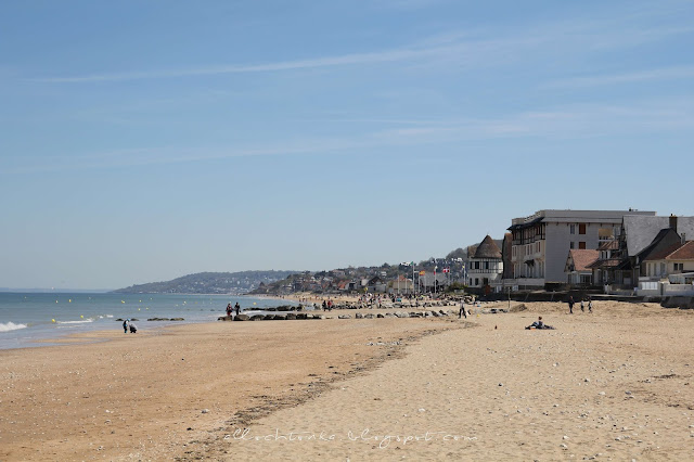 odpływ na plaży w Villers-sur-Mer