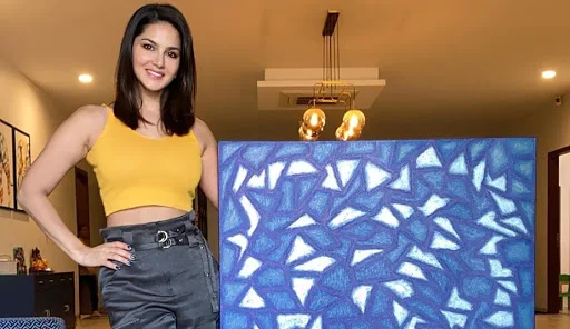 Actress Sunny Leone shared her art broken glass