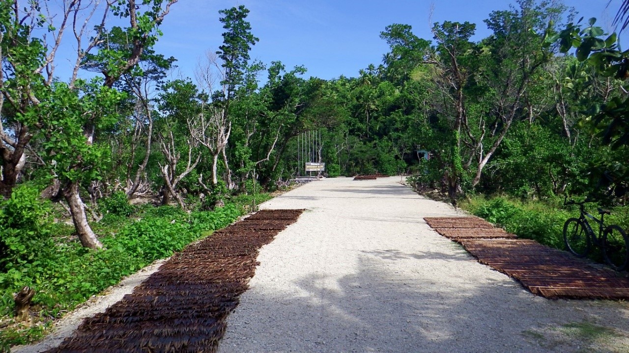 the long walk from main entrance to second entrance of Minasangay Island