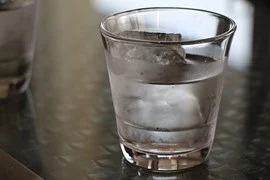 Keajaiban Es Batu Untuk Leher