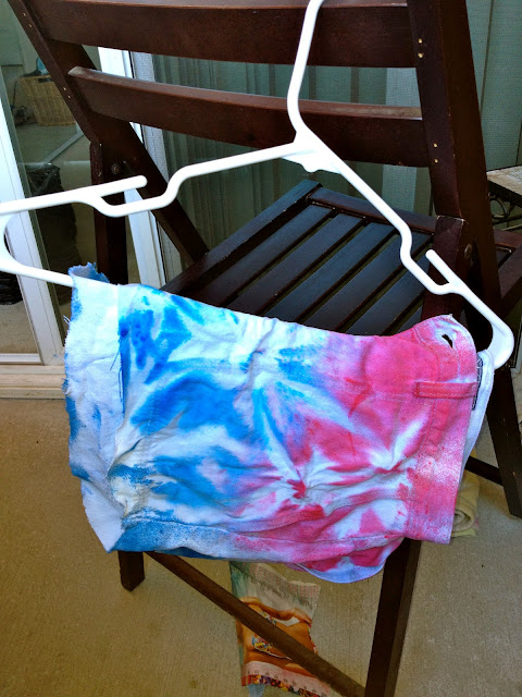 jean shorts, high waisted shorts, goodwill finds, diy, tie dye, 4th of july shorts