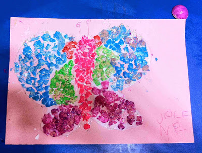 eggshell mosaic craft project for kids