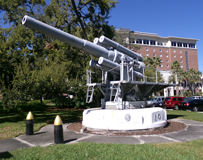 Large cannon in war memorial.