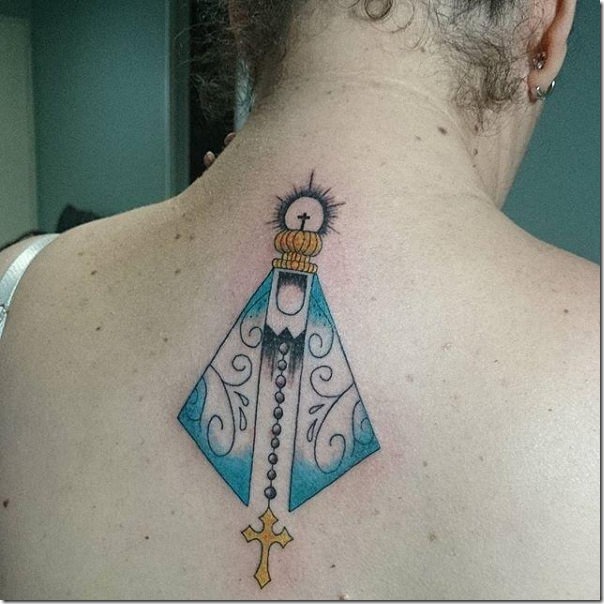 el_manto_azul_y_el_dorado_de_la_corona_y_terco