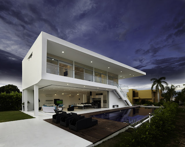Modern home and swimming pool from the terrace 