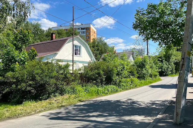 Плотинная улица Плотинная улица