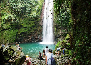 8 wisata air terjun terindah yang ada di kota bogor, pastikan mampir yah