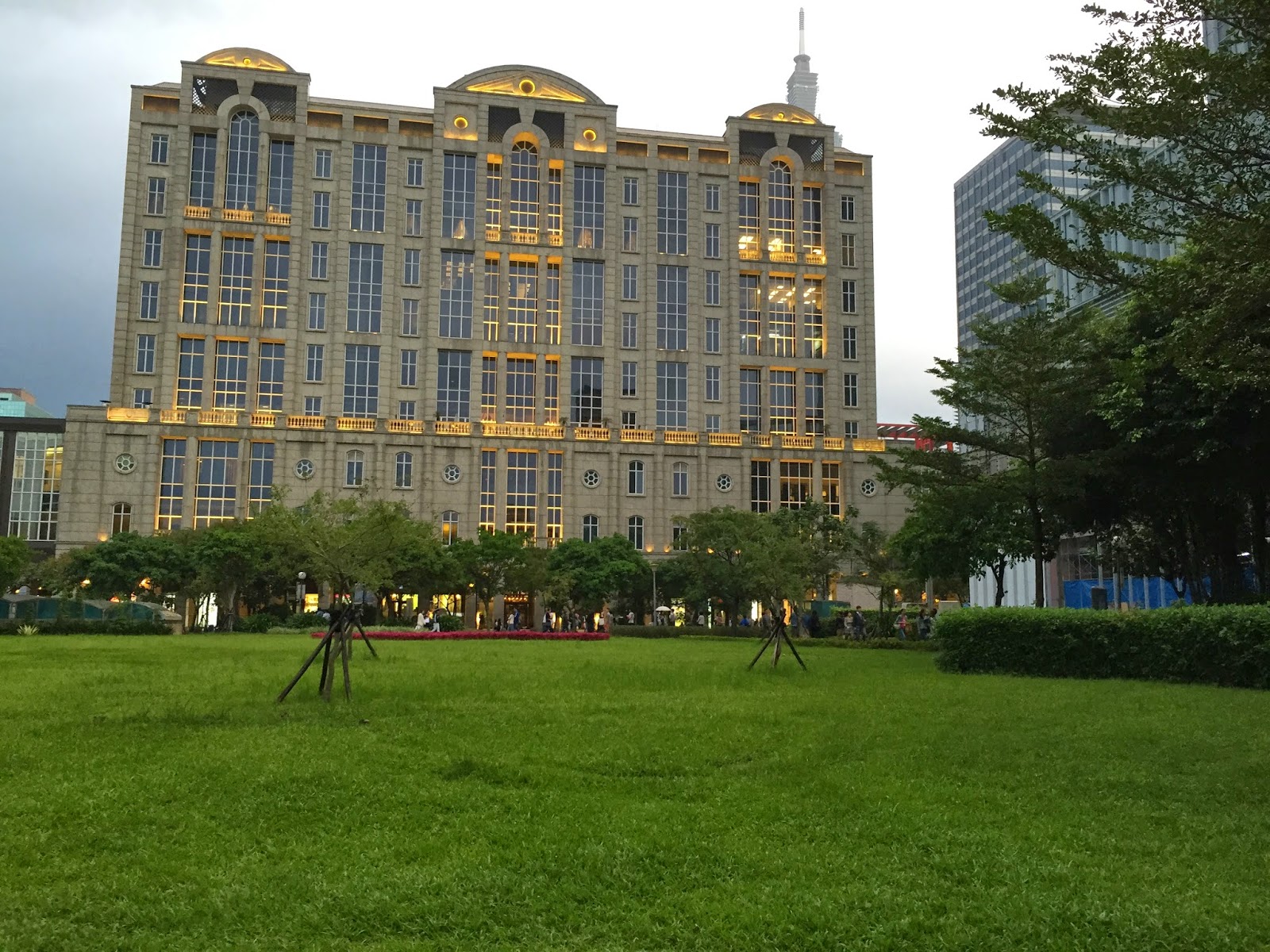 Taipei shopping Taipei Xinyi Shopping District