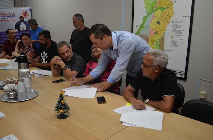 CACHOEIRINHA | Mais de 20 famílias assinaram contratos de regularização nesta quinta-feira