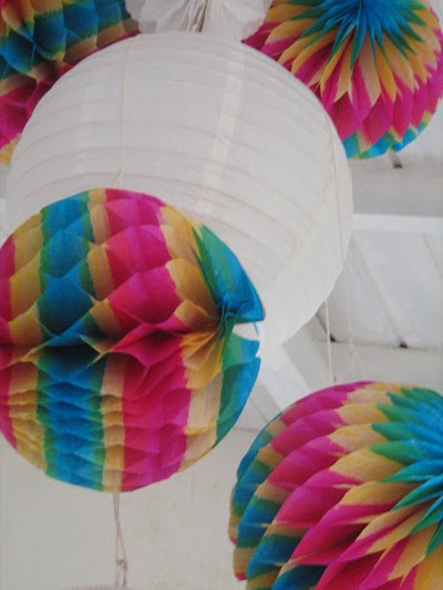 Ramilletes pelotas de papel