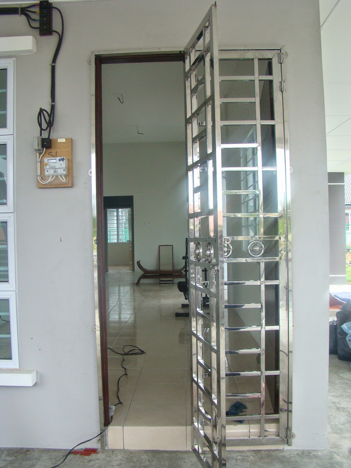 Hadiid Jaya Enterprise Grill Jeriji Pintu 