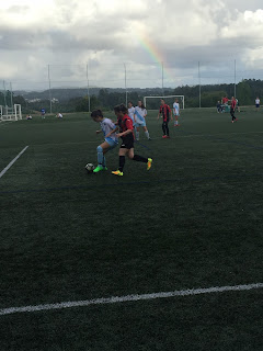 In this photo she is playing football with the Galicia de Caranza