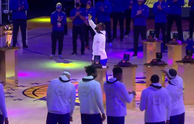 Lakers celebrate ring ceremony on NBA opening night against the Clippers