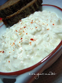 Hungarian sour cream cottage cheese