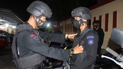 Satbrimob Polda Banten Siaga SAR Dan Anti Anarkis