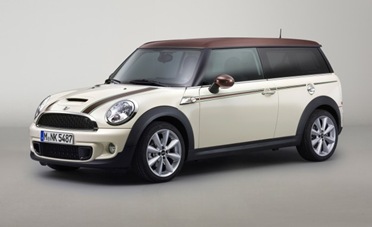Mini-Cooper-S-Clubman-Hyde-Park-placement