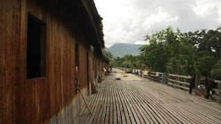 Rumah Panjang Saham,landak, kalimantan Barat