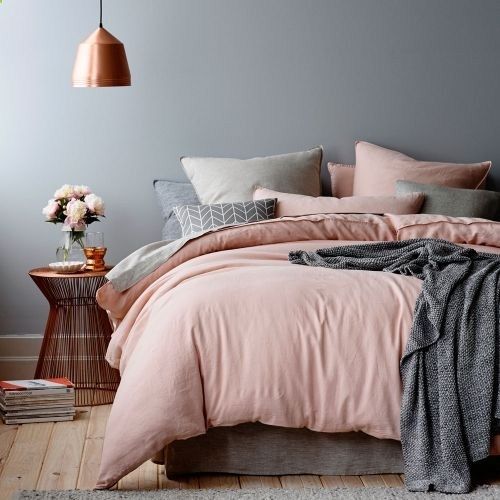 Quarto de Casal decorado em cinza: como usar e como combinar. Blog Achados de Decoração