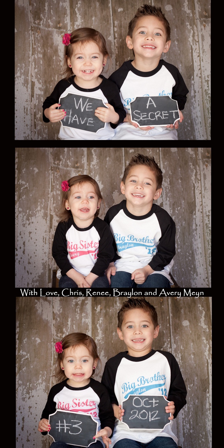 kids+announcing+baby+with+chalkboard