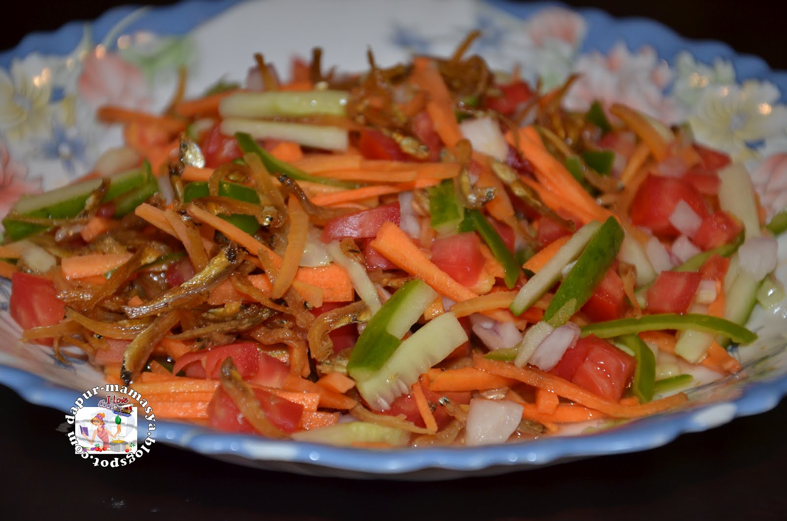 Dapur Mamasya: Ayam Goreng Berempah & Kerabu Tomato Bilis