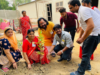 विश्व पर्यावरण दिवस पर "उम्मीद सोशल फाउंडेशन" द्वारा किया गया पौधारोपड़