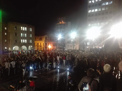 Cacerolazo en el Parque Bolivar Manizales