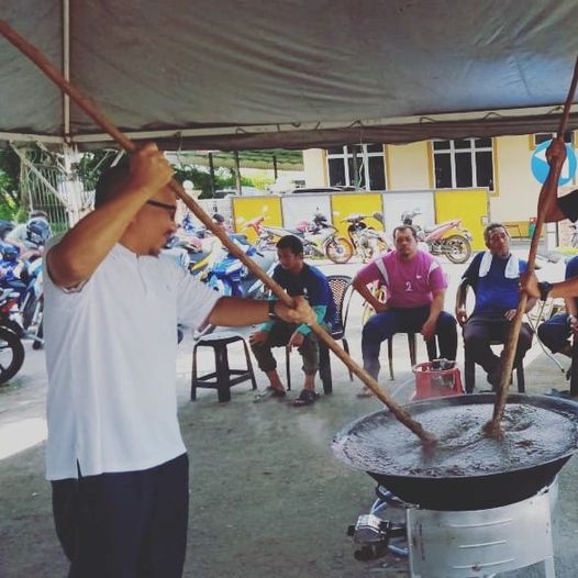 Program Mengacau Bubur Asyura di Masjid Tanah Merah