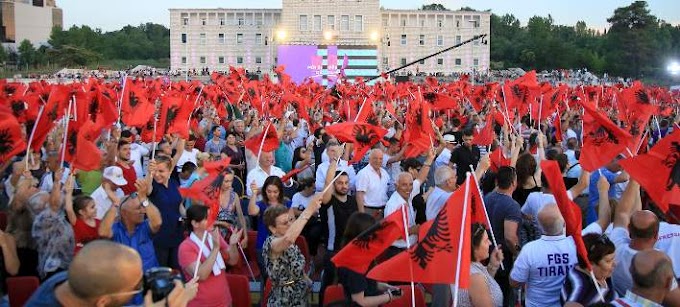 DW: Εκλογές στην Αλβανία, στην «Κολομβία της Ευρώπης» -Τα κόμματα τσακώνονται για την... καλλιέργεια του χασίς