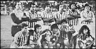 REAL BETIS BALOMPIÉ - Sevilla, España - Temporada 1981-82 - Esnaola, Bizcocho, Biosca, Ortega, Peruena, Gordillo; Parra, Lopez, Diarte, Cardeñosa y Moyano - U. D. LAS PALMAS 3 (Calvo, Pepe Juan, Farias) REAL BETIS BALOMPIÉ 1 (Parra) - 05/12/1981 - Liga de 1ª División, jornada 14 - Las Palmas de Gran Canaria, estadio Insular - El Betis fue 6º en la Liga, con Luis Aragonés, Rafa Iriondo y Pedro Buenaventura de entrenadores