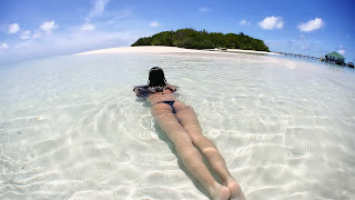 hot sexy girls in water pool widescreen photography