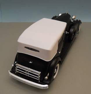 italeri Cadillac Fleetwood 1933 16Cyl All Weather Phaeton