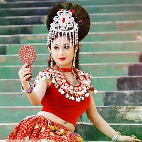 foto Cantiknya Bishesh Huirem Waria India Kontestan Miss International Queen 2016