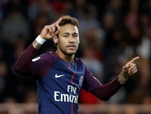 Ayah Neymar Bantah Kunjungi Barcelona.