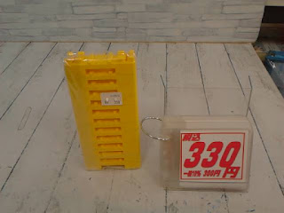 中古品　プラレール　ミニ橋脚　３３０円