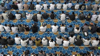 Di Malaysia, Politisi Dilarang Ceramah di Masjid